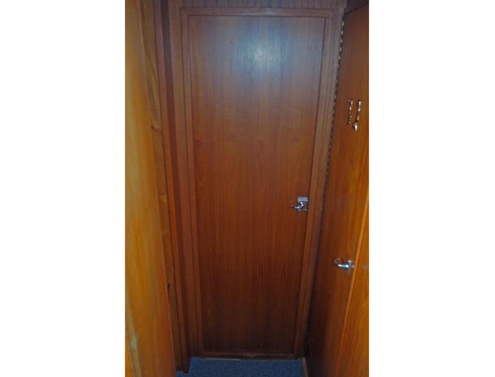 Aft cabin, Accommodation